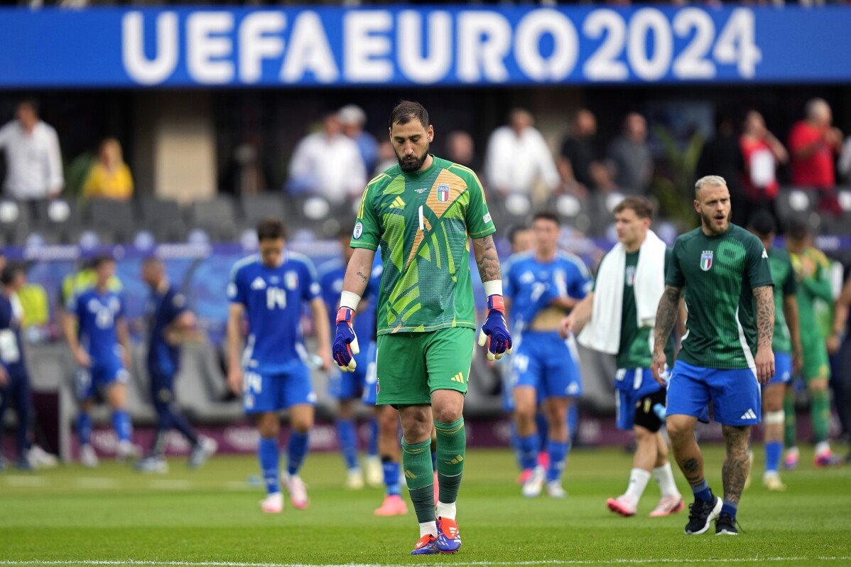 Euro 2024 16강 사진: 이탈리아의 절망과 벨링함의 골로 인한 감정이 풍부